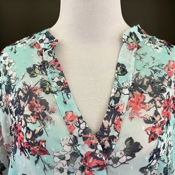 Kut from the Kloth Floral Print Textured Blouse Sz. L - Picture 4 of 14